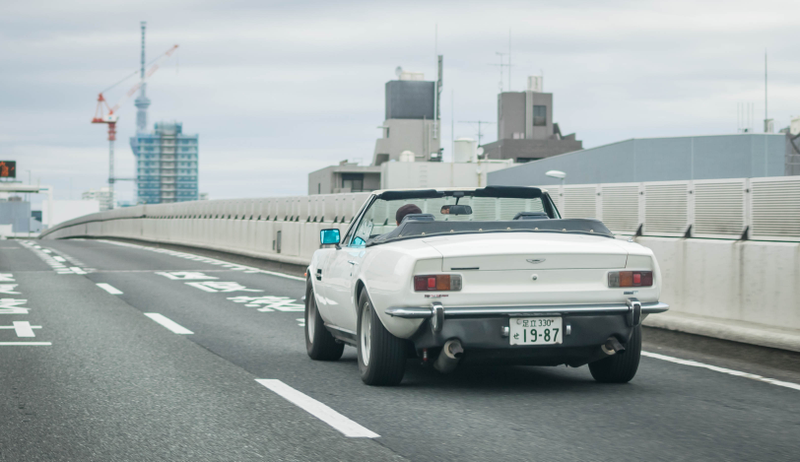 Illustration for article titled Japan's Parking Lot Car Meets Are Weird And Wonderful Even In The Middle Of The Day
